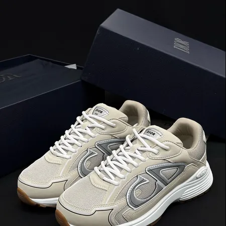 ディオール スニーカー