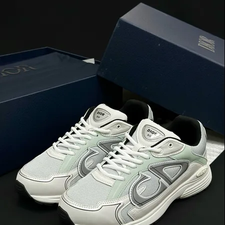 ディオール スニーカー