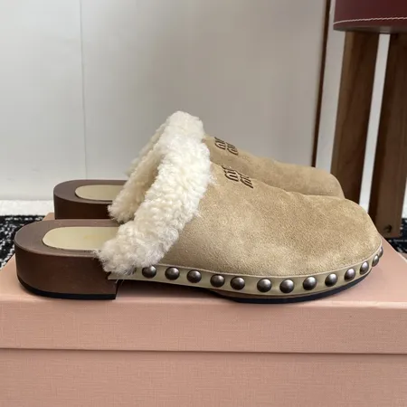 ミュウミュウ スリッパ