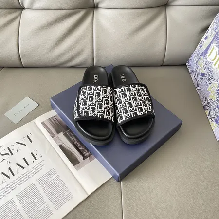 ディオール スリッパ