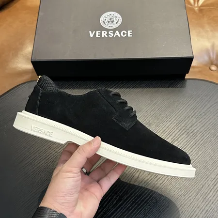 ヴェルサーチ カジュアルシューズ