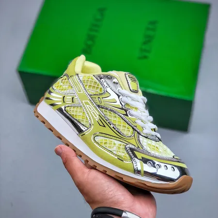 ボッテガ ヴェネタ カジュアルシューズ