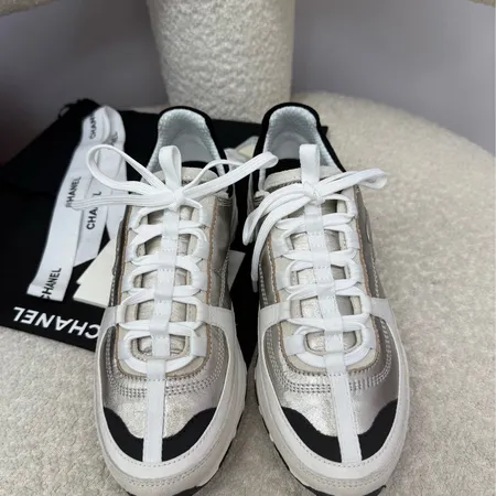 シャネル スニーカー