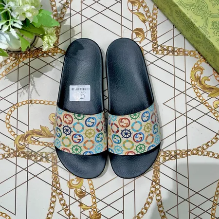 グッチ スリッパ