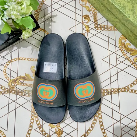 グッチ スリッパ