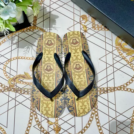 ヴェルサーチ スリッパ