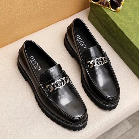 グッチ ビジネスシューズ