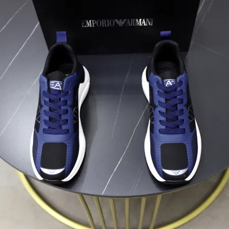 アルマーニ スニーカー