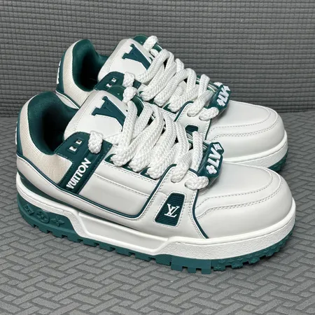 ルイヴィトン カジュアルシューズ