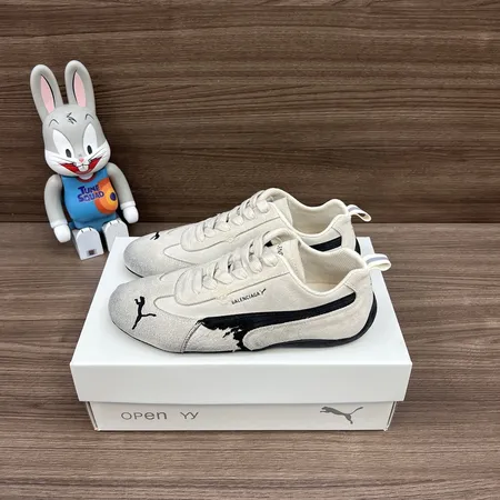 プーマ カジュアルシューズ