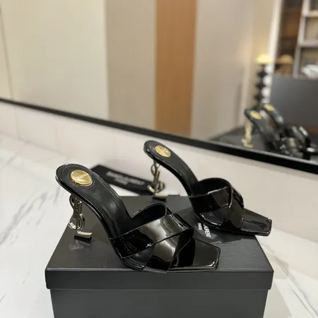 イブサンローラン スリッパ