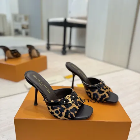 ルイヴィトン サンダル