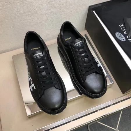 ヴェルサーチ カジュアルシューズ