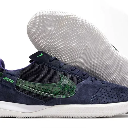 ナイキ スニーカー