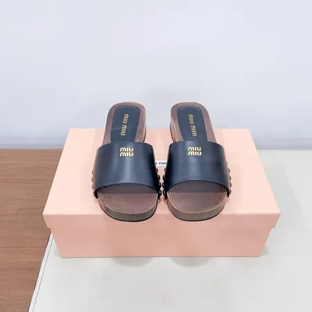 ミュウミュウ スリッパ