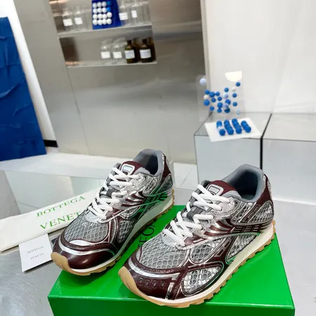 ボッテガ ヴェネタ スニーカー