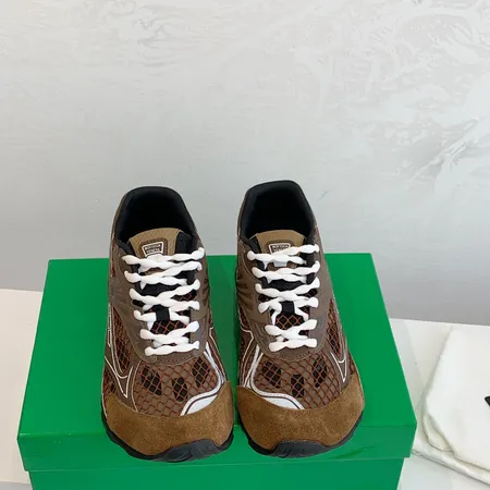 ボッテガ ヴェネタ スニーカー