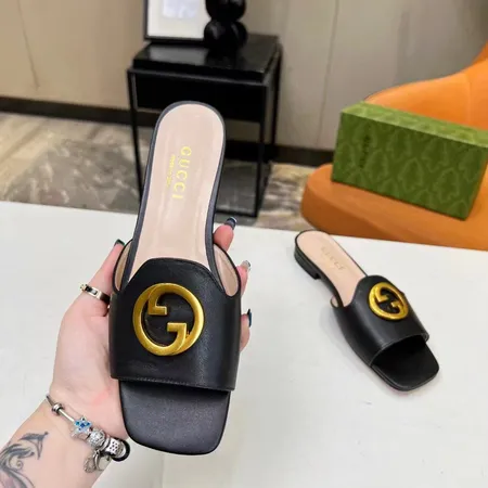 グッチ スリッパ