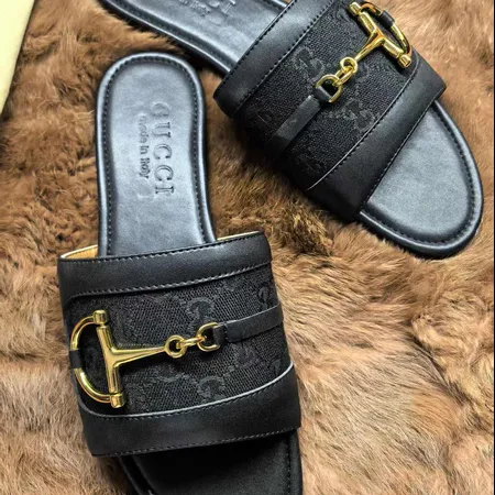 グッチ スリッパ