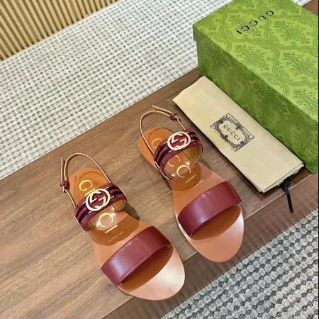グッチ サンダル
