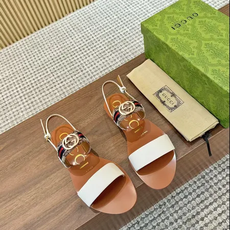 グッチ サンダル