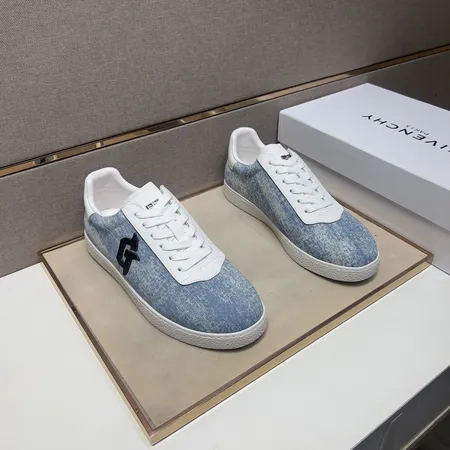 ジバンシィ カジュアルシューズ