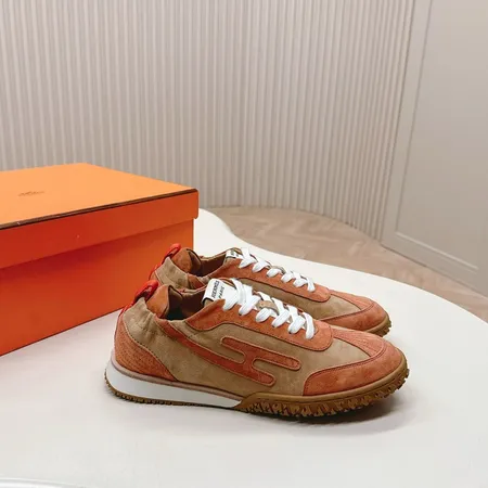 エルメス スニーカー