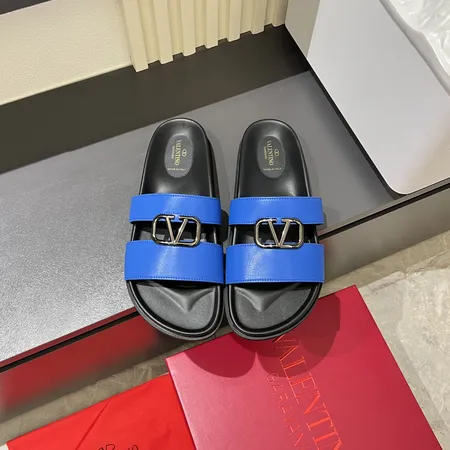 ヴァレンティノ スリッパ