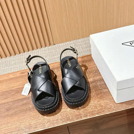 プラダ サンダル