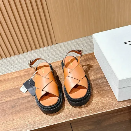 プラダ サンダル