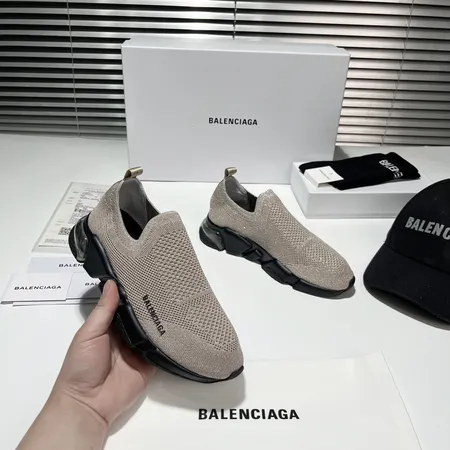 バレンシアガ カジュアルシューズ