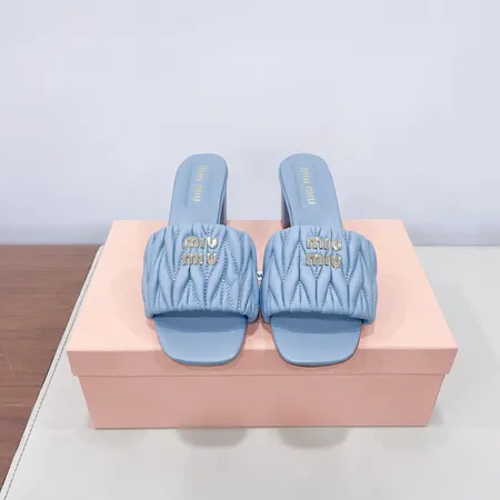 ミュウミュウ サンダル