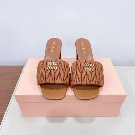 ミュウミュウ サンダル