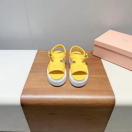 ミュウミュウ サンダル