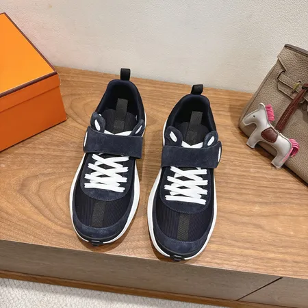 エルメス スニーカー