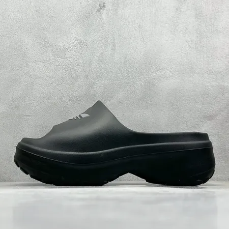 アディダス スリッパ