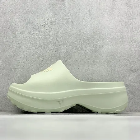 アディダス スリッパ