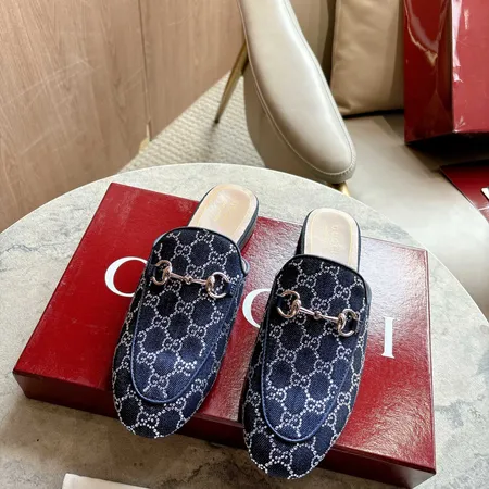 グッチ スリッパ