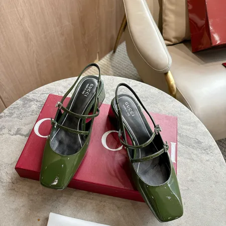 グッチ サンダル