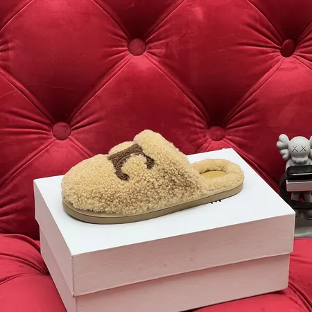 セリーヌ スリッパ