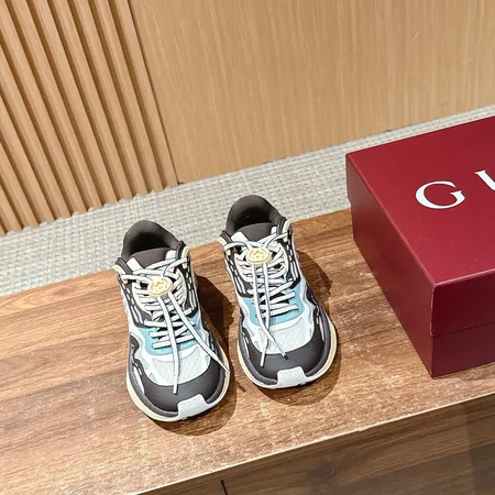 グッチ スニーカー