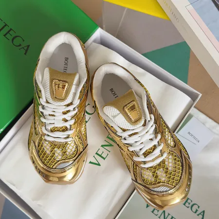 ボッテガ ヴェネタ カジュアルシューズ