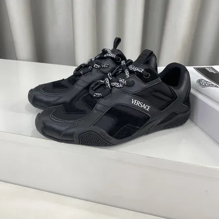 ヴェルサーチ カジュアルシューズ