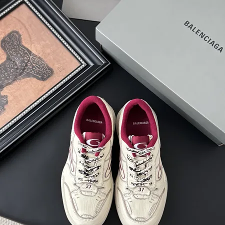 バレンシアガ カジュアルシューズ