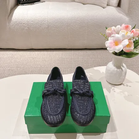 ボッテガ ヴェネタ カジュアルシューズ