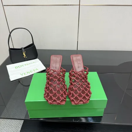 ボッテガ ヴェネタ サンダル