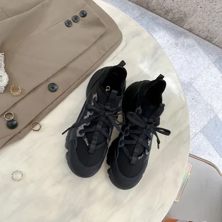 ディオール スニーカー