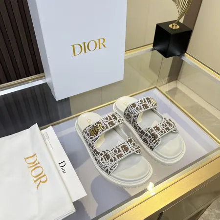 ディオール スリッパ