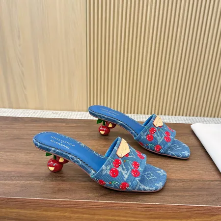 ルイヴィトン スリッパ