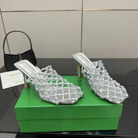 ボッテガ ヴェネタ サンダル